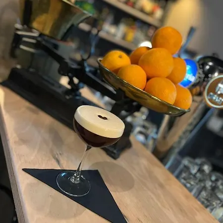 Le Bistro