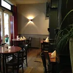 Le Bistro
