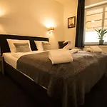 Le Bistro *