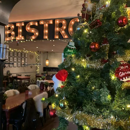 Le Bistro 팔켄뷔르흐안더횔