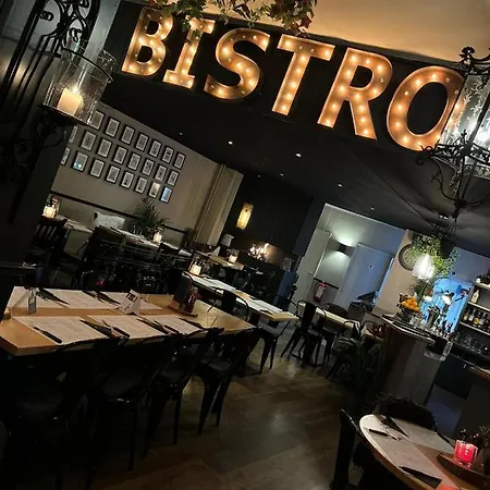 Le Bistro 팔켄뷔르흐안더횔